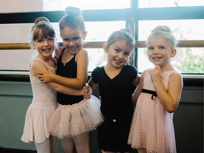 Dancegirls